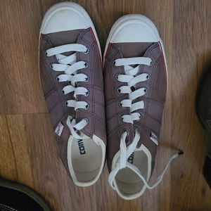 Converse 🦔